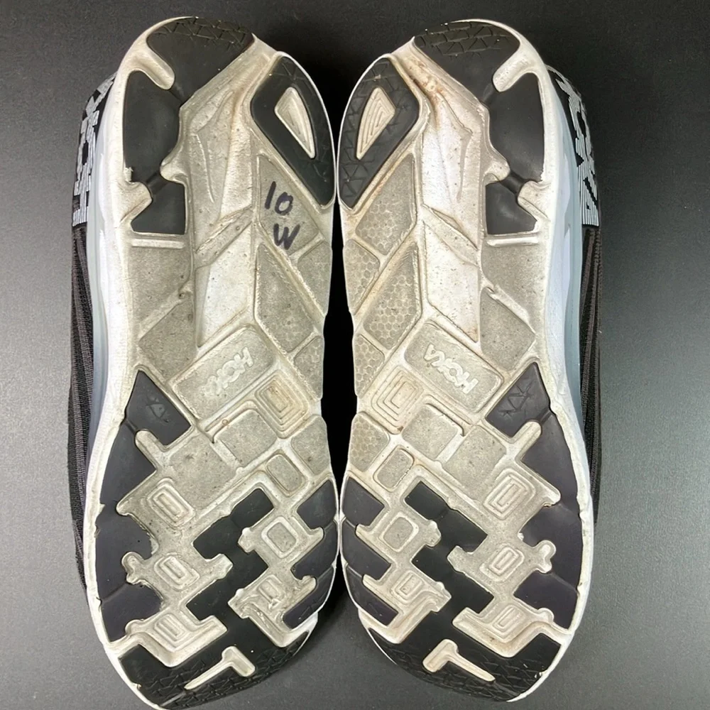 Hoka One One Clifton 5 Knit Athletic Running Sneaker Shoes Men’s size‎ 10.5